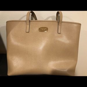 Michael Kors Bags - Michael Kors Tote Michael Kors Bags - Michael Kors Tote